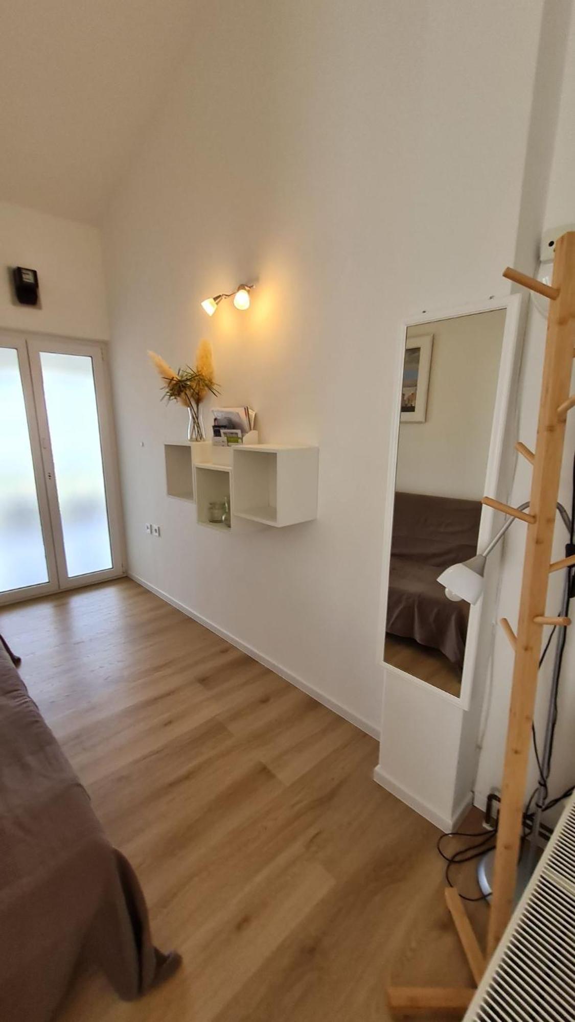 Apartmani Ela Prvić Luka Esterno foto